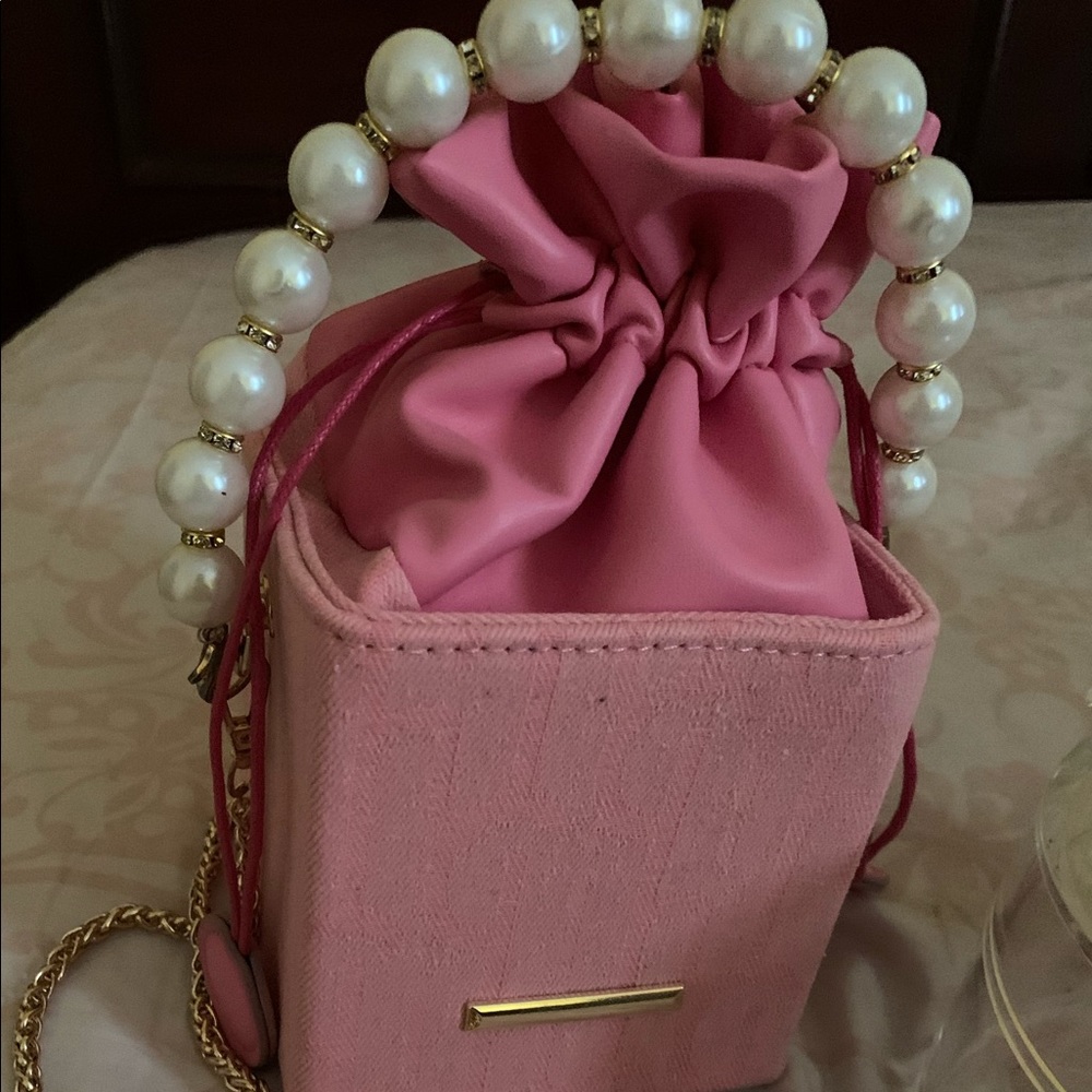 2 purses - Picture 2 of 4